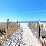 Long Beach Resort Tower I 700